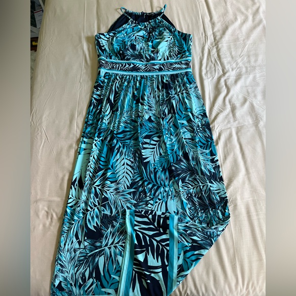 Maxi Dress - Picture 2 of 6